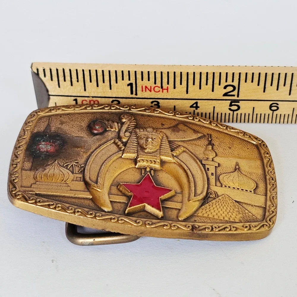 1981 Harry Klitzner Co Shriners Masonic Belt Buckle Brass Tone Red Star Vintage